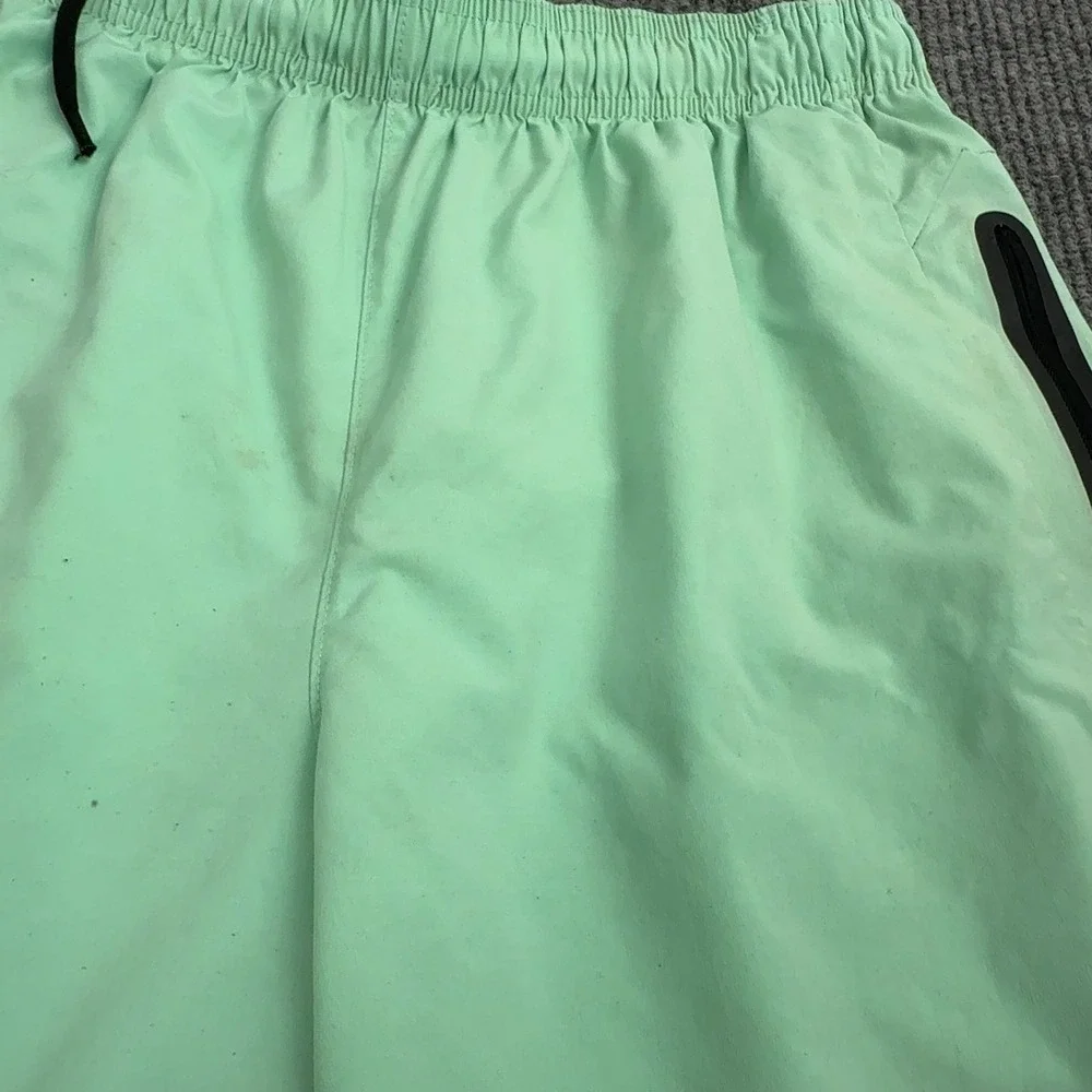 Legend Shorts Mens M Mint Green Polyester Blend Zipper Pockets Athletic Gym‎